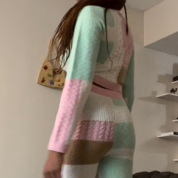 2-piece Sweater Set - Picture 3 of 4